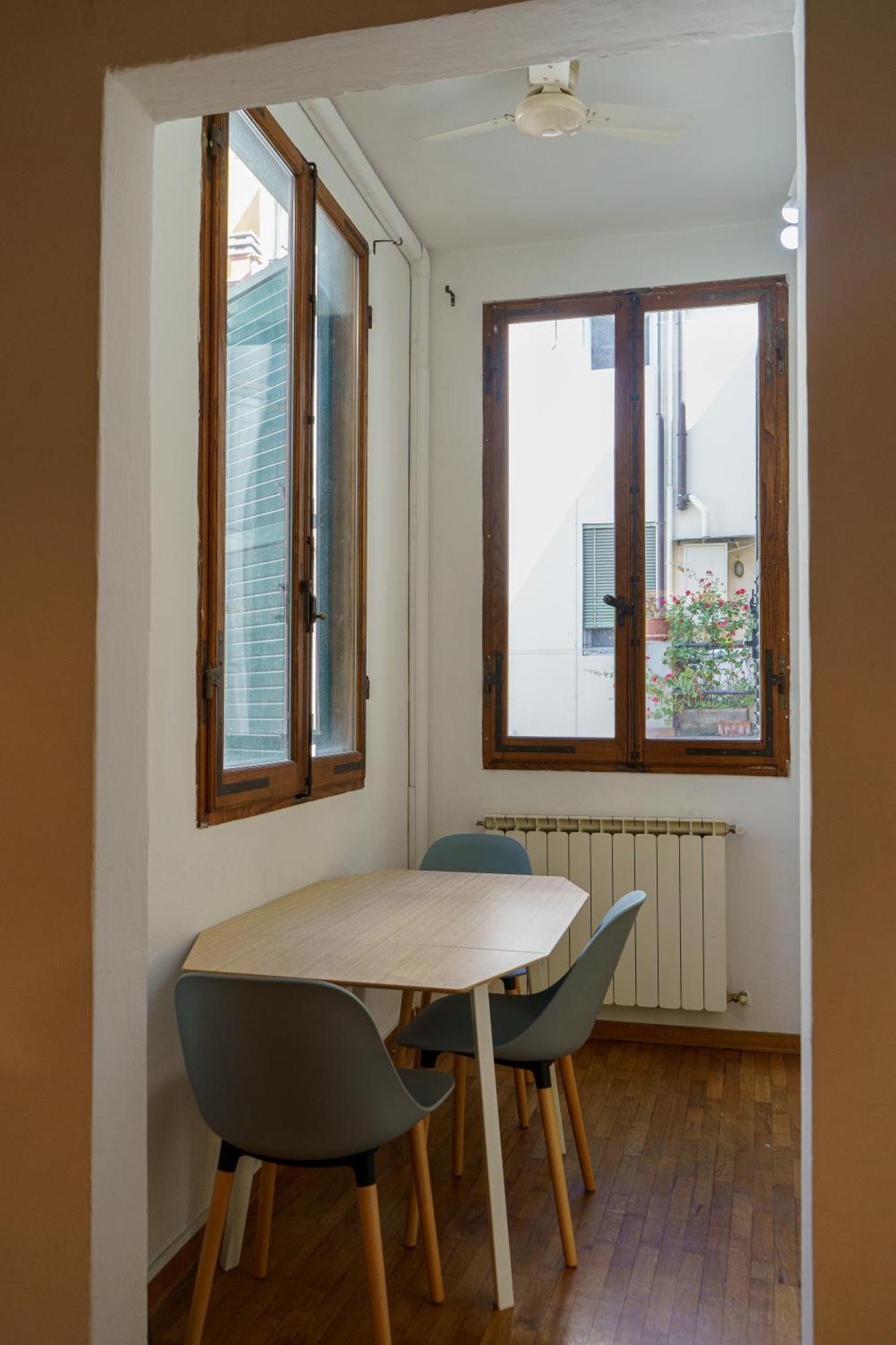 Central 1 Bedroom Apartment In The City Center Firenze Kültér fotó